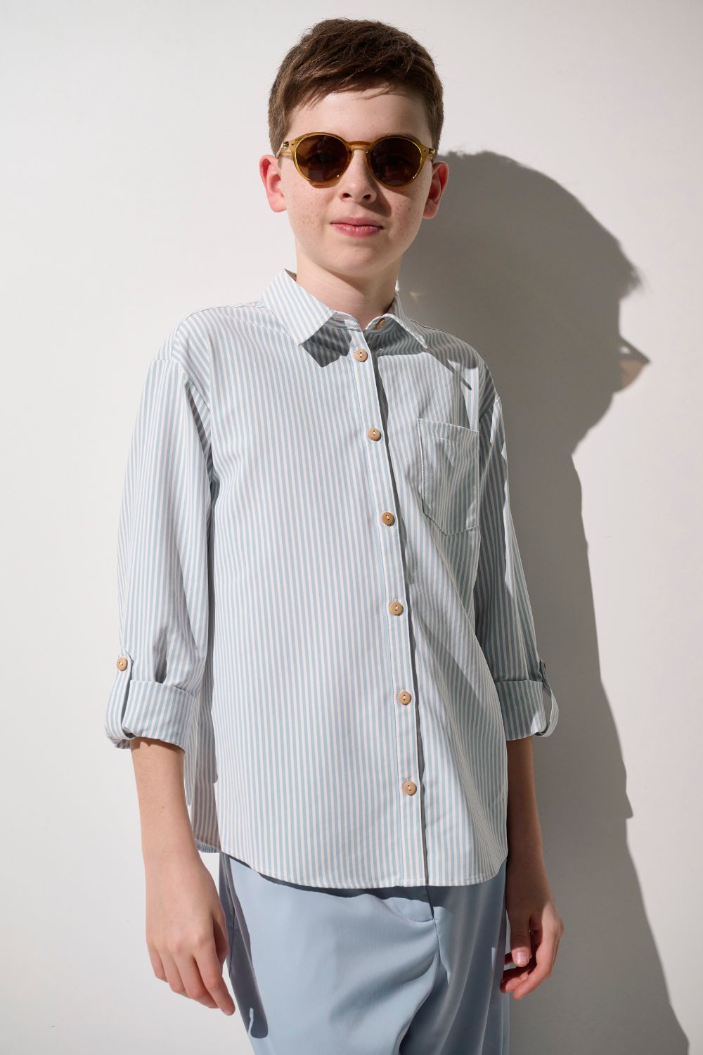 Chemise anti-UV - Sylt rayée pour garçon, légère et confortable, offrant une protection solaire UPF 50+.