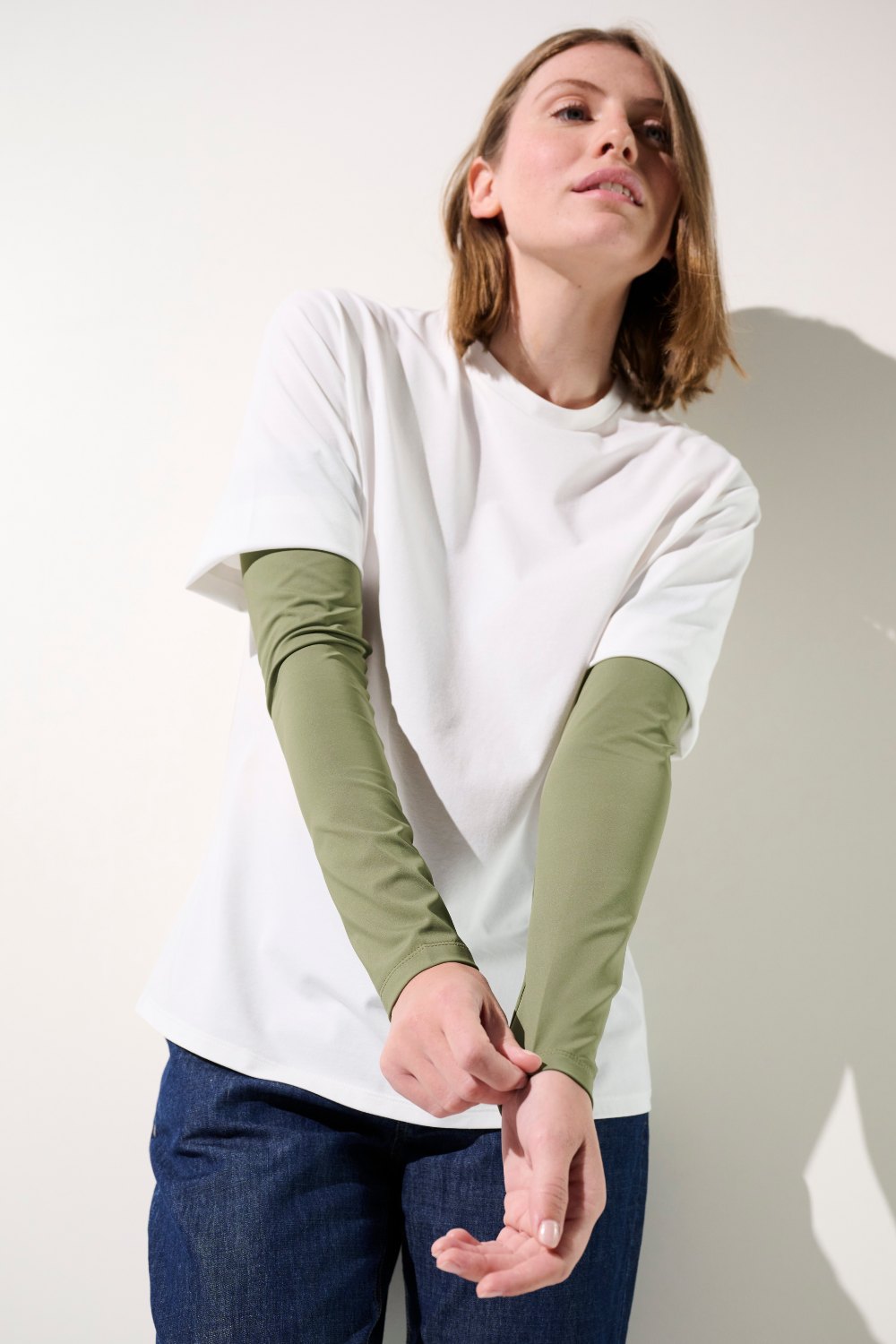 Manches anti-UV - Gobi vert olive pour femme, légères et respirantes, idéales pour la protection solaire.