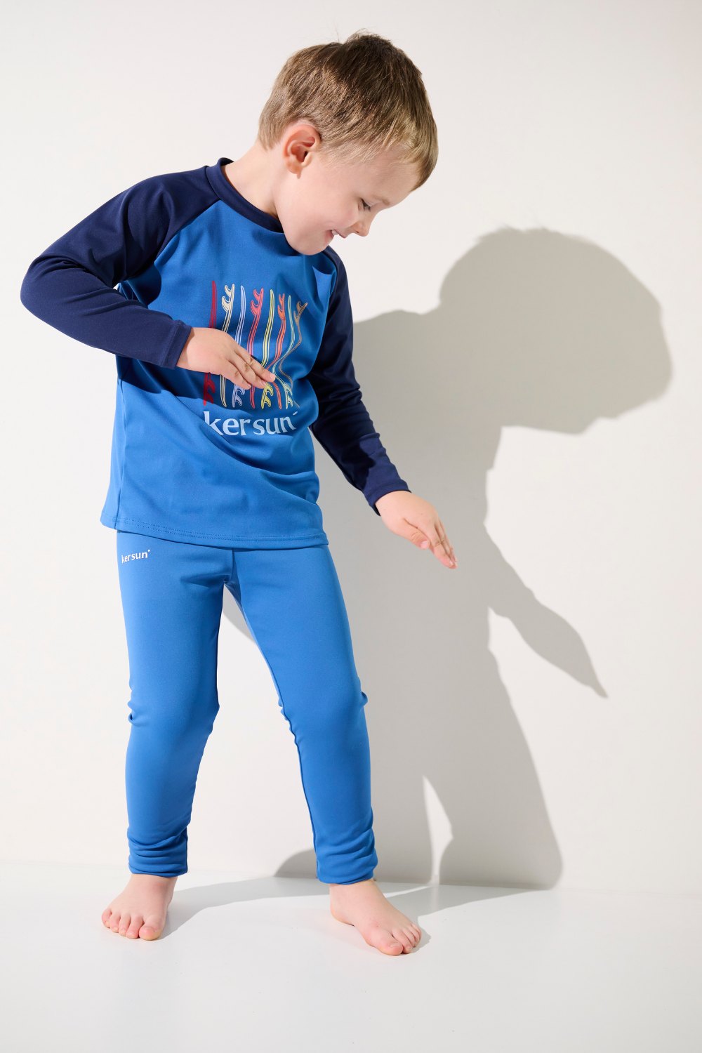 T-shirt de bain anti-UV - Fidji pour enfant, bleu, léger et respirant, UPF 50+, parfait pour la plage.