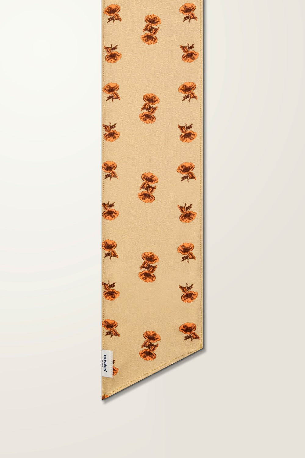 Foulard anti-UV beige à fleurs pour femme, parfait pour accessoiriser un chapeau, offrant protection solaire UPF50+.