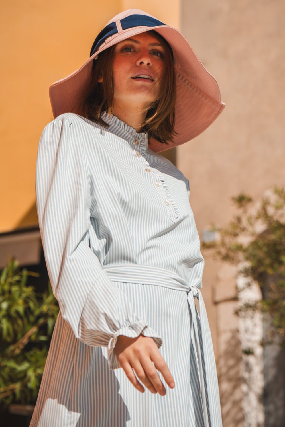 Robe anti-UV - Sylt à rayures pour femme, légère et élégante, idéale pour la protection solaire au soleil.