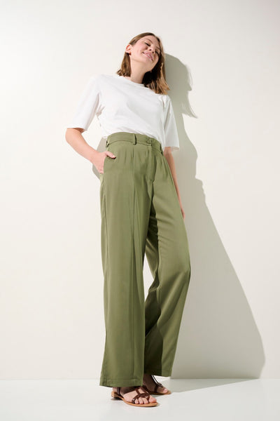 Pantalon anti-UV - Antibes vert pour femme, élégant et respirant, protection solaire UPF 50+ au quotidien.