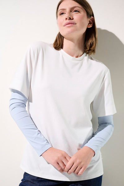 Manches anti-UV - Gobi, t-shirt blanc avec manches longues bleu pour femme, protection solaire UPF 50+.