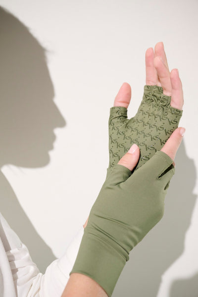 Mitaines anti-UV vertes Gobi de Ker Sun, UPF 50+, offrant confort et protection solaire pour activités extérieures.