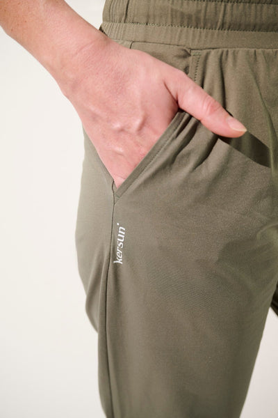 Pantalon anti-UV - Oasis pour femme, léger et confortable, avec poches, idéal pour les activités en plein air.