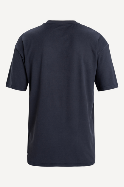 T-shirt anti-UV noir à manches courtes, UPF 50+, idéal pour les activités de plage et de sport.