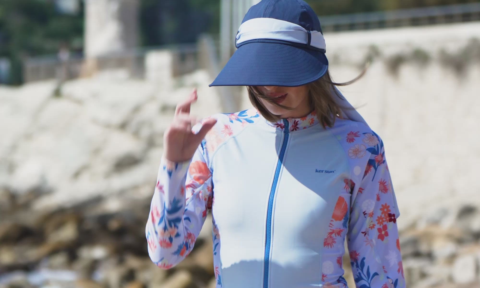 Video laden: Chapeaux et Vêtements anti-UV Ker Sun pour Femme et Homme